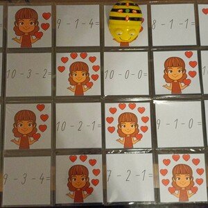 Valentýnské sčítání a odčítání tří čísel do 10 s Bee-Botem